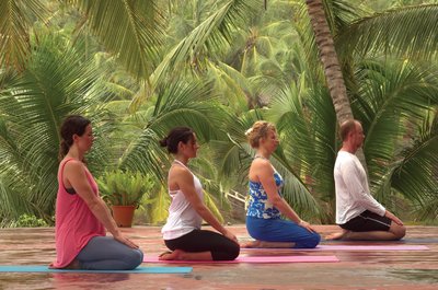 Meditation im Manaltheeram während der Ayurveda Kur Meditation im Manaltheeram während der Ayurveda Kur