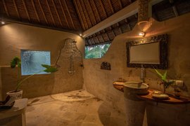 Das Badezimmer im Moonlight Zimmer im Prana Veda