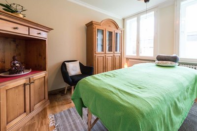 Sie wünschen noch mehr Entspannung? Dann buchen Sie doch eine erholsame Massage!