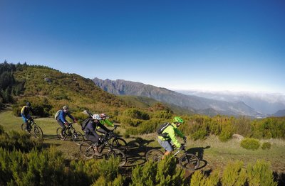 Erkunden Sie mit einer Mountainbiketour die Umgebung Madeiras