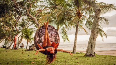Entspannen Sie am Strand von Bali