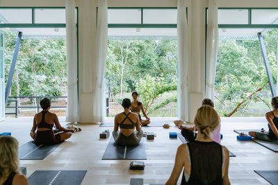 Wohltuendes Yoga mit Gleichgesinnten
