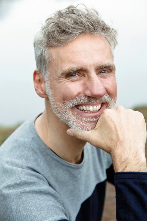 Yogalehrer Jürgen Tscheke Yogalehrer Jürgen Tscheke
