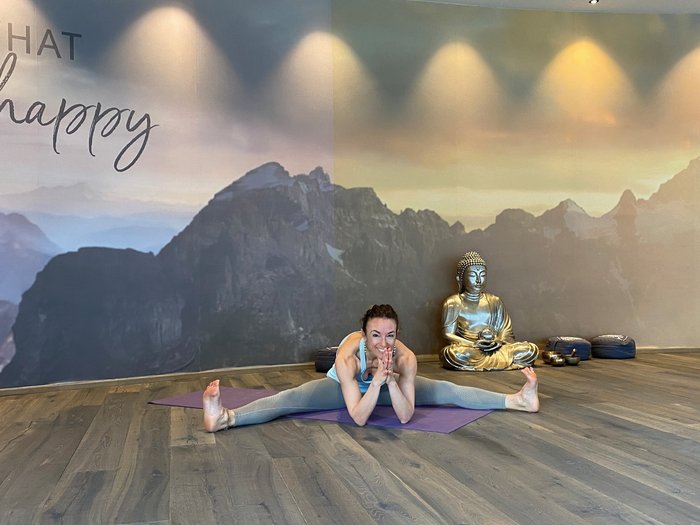 NEUE WEGE Yogalehrerin Carmen Signer