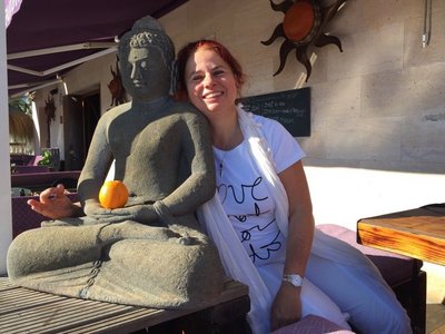 NEUE WEGE Yogalehrerin Kristin-Sybill Große