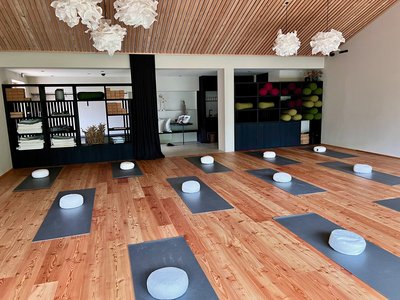 Der helle Yoga-Raum im Saalerwirt