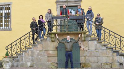 Das NEUE WEGE Team zu Besuch im Schloss Melschede im Sauerland