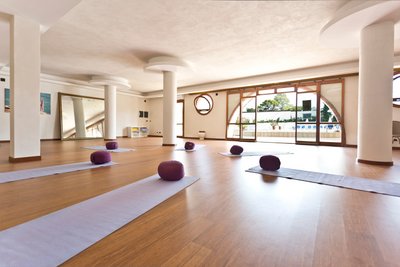Finden Sie Ihre eigene Mitte beim Yoga-Unterricht