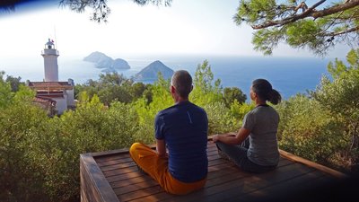 Genießen Sie die Ausblick auf das Meer und die Küste