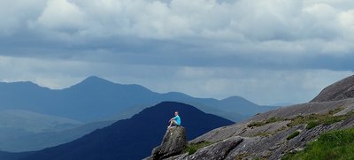 Nutzen Sie die Kraft der Stille an diesem besonderen Platz in den Bergen bei Ihrer nächsten Meditation