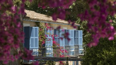 Die Zimmer der Finca Son Miranda verfügen über kleine Balkone