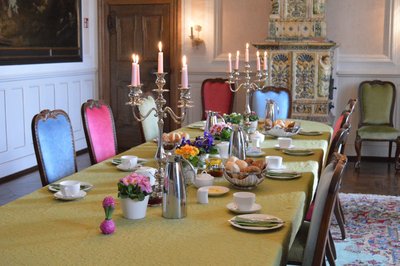 Speisen Sie bei einer gemütlichen Atmosphäre im Schloss Melschede