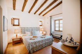 Das Schlafzimmer der Menorca Suite