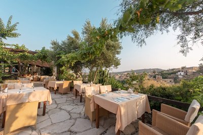 Von der Terasse der Cyprus Villages  haben Sie einen wundervollen Blick 