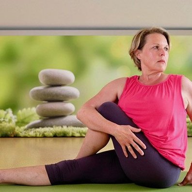 Yogalehrerin Heidi Bahl
