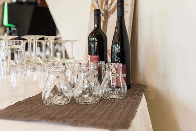Gönnen Sie sich ein gutes Glas Bio-Wein zum Abendessen!