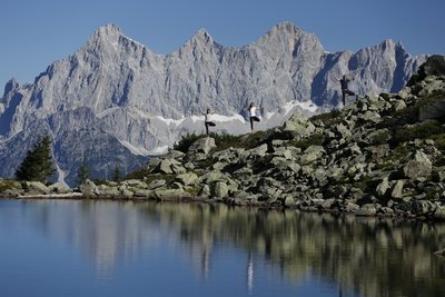 Die Umgebung des Hotels bietet viele spektakuläre Plätze, die sich für Yoga in der Natur eignen