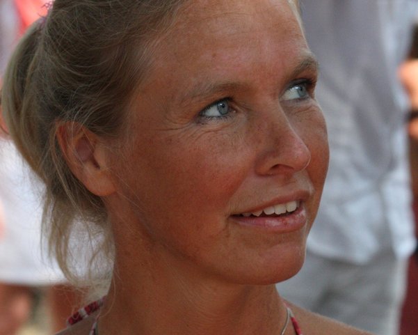 NEUE WEGE Yogalehrerin Simran Kaur A. Gazda NEUE WEGE Yogalehrerin Simran Kaur A. Gazda