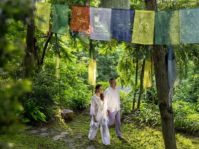 Gemeinsam durch die weite Anlage streifen