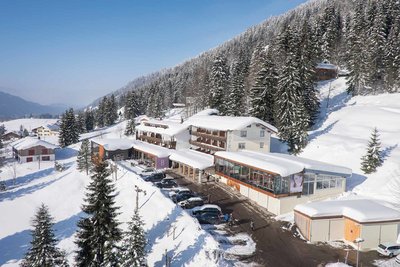 Erleben Sie die wunderschöne Winterlandschaft im Bio-Berghotel Ifenblick