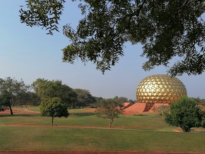 Besuchen Sie das berühmte Auroville auf Ihrer Reise