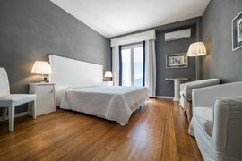 Doppelzimmer mit Ausblick auf die Caldura-Bucht Doppelzimmer mit Ausblick auf die Caldura-Bucht