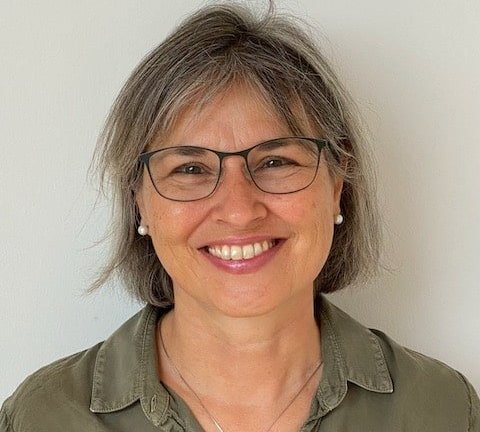 Yogalehrerin Anja Orttmann-Heuser Yogalehrerin Anja Orttmann-Heuser