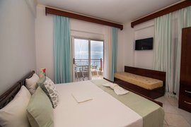Aufwachen mit Blick auf das Meer Aufwachen mit Blick auf das Meer