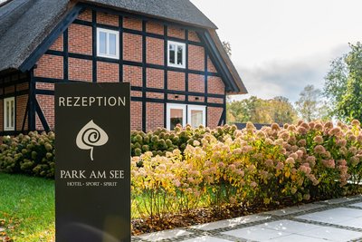 Die Rezeption des Hotels Park am See