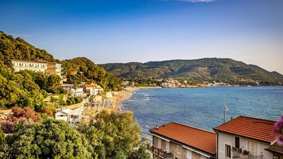 Blick über die Küste und das Meer