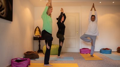 Praktizieren Sie täglich Yoga im Sathya Ayurveda Hotel