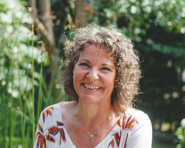 Yogalehrerin Heidi Wendt