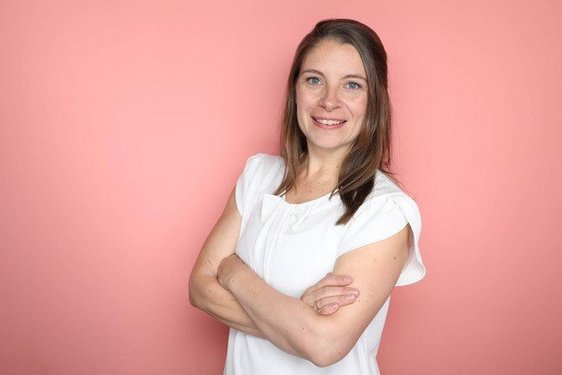 Yogalehrerin Daniela Schwarz Yogalehrerin Daniela Schwarz