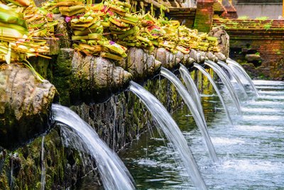 Brunnendetail auf Bali