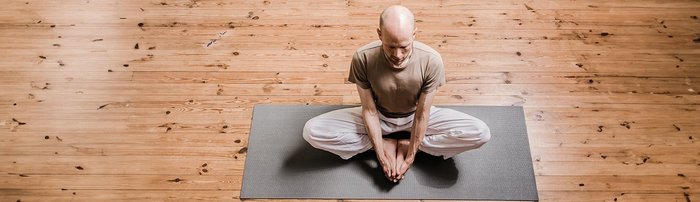 Yogalehrer Stephan Maey